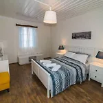 Semesterbostad Avli Townhouse Skopelos stad